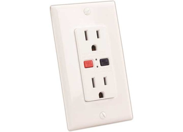  JR Products 15005 120V/15 AMP GFCI Electrical Outlet White 